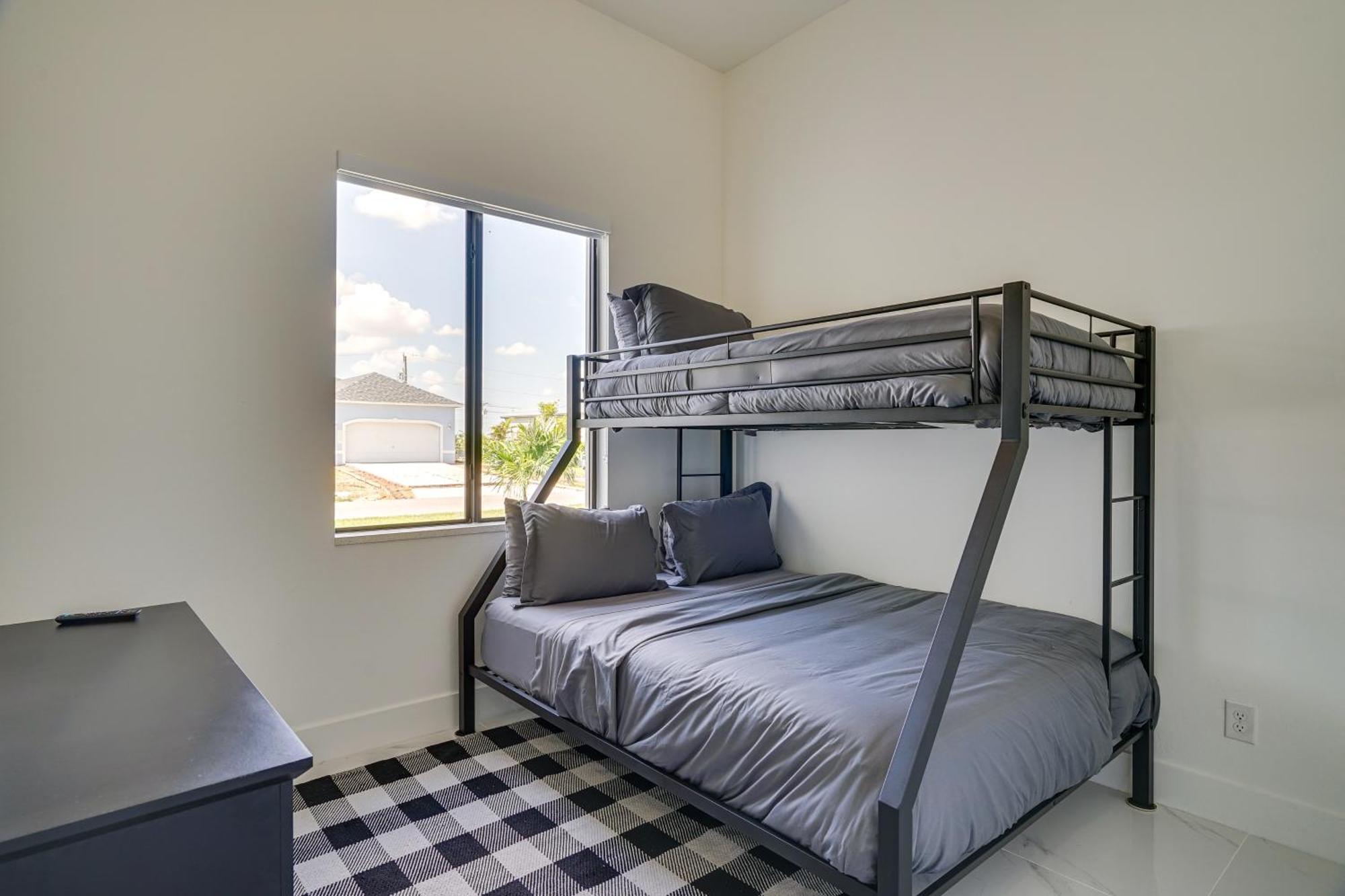 Вілла Cape Coral Escape Furnished Lanai And Private Pool! Екстер'єр фото